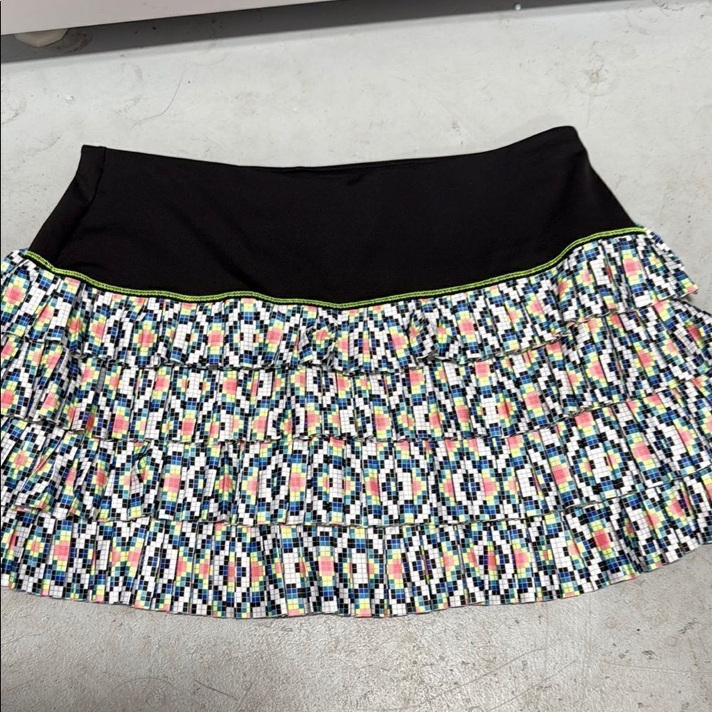 Lucky in Love Black and Green Ruffledi Skirt - Worn Once Athletic Skirt w Shorts